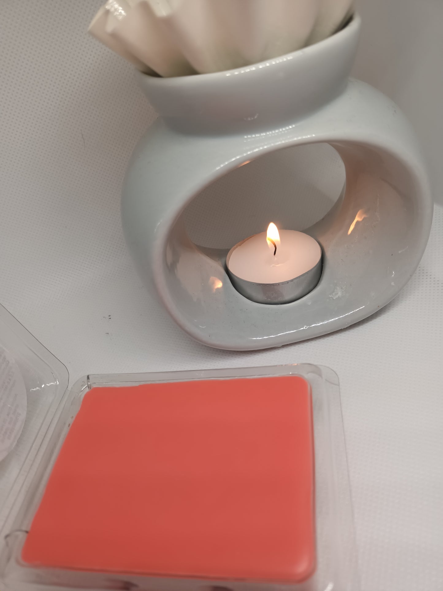 Handmade scented wax melts - Natural clamshell pack