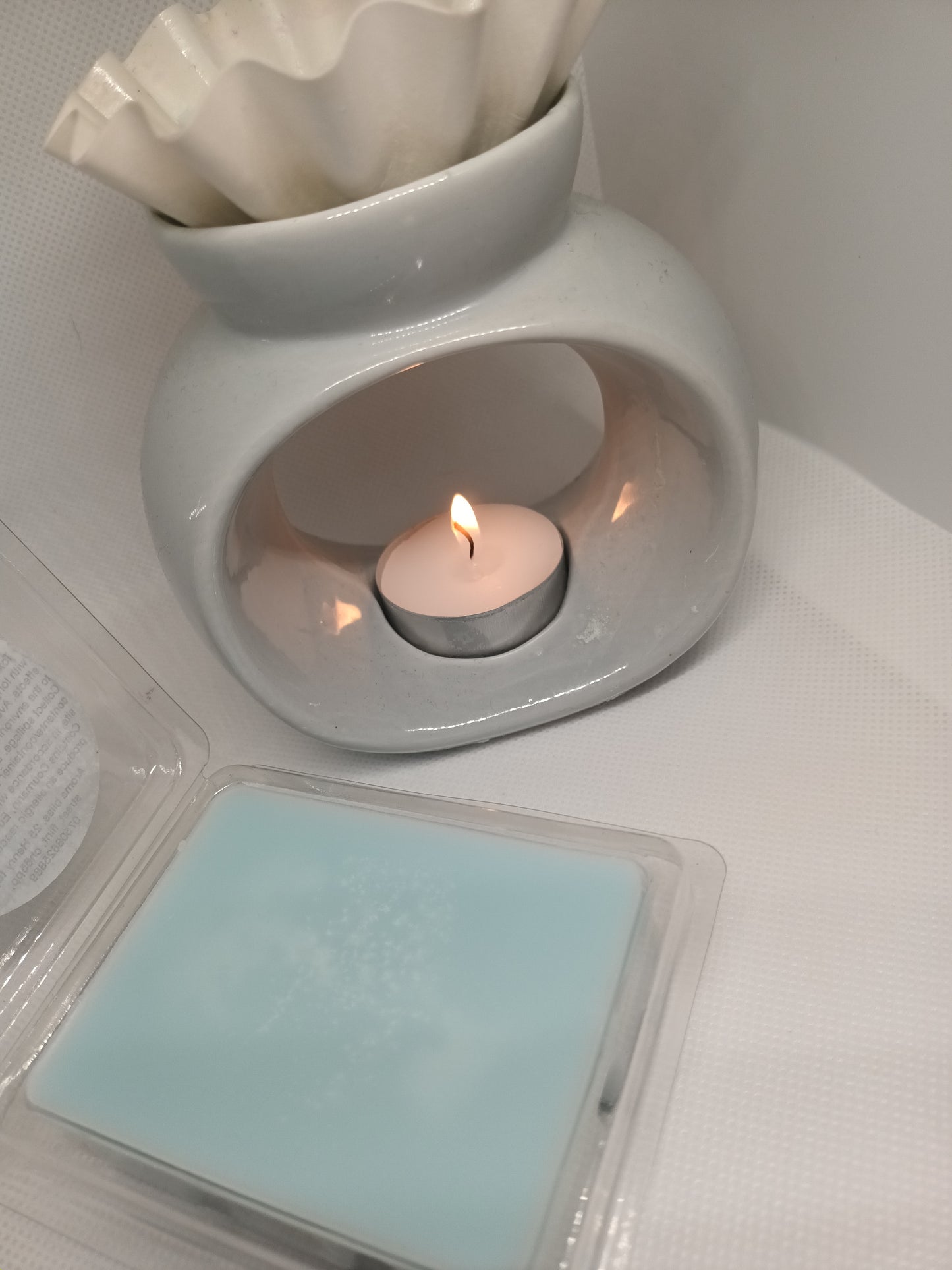 Handmade scented wax melts - Natural clamshell pack
